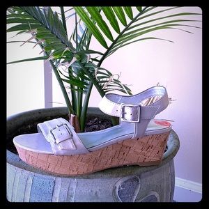 BCBG Generation women’s sandals Size 6 NWOT